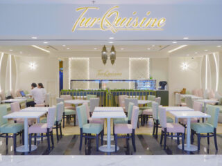 How Restaurants Can Create the Perfect Iftar Ambiance with Interior Design
