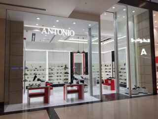 Luxury vs. Budget Retail Interior Design: Choosing the Right Fit for Your Brand